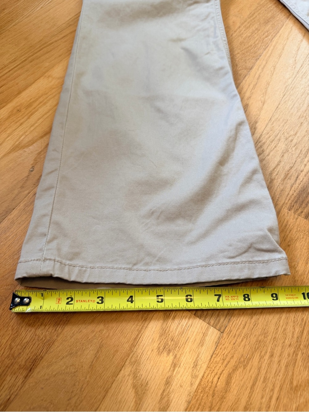 Ladies Size 1.5 Short "Chico's" Light Beige Chinos - Flared Leg GUC - Picture 5 of 7